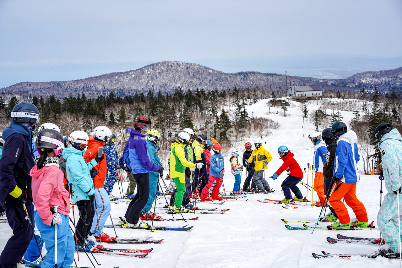 札幌国際スキー場 プロスキーヤー・吉田勝大 presents『M’s Ski Salon感謝祭』 総勢60名超、みんなで楽しく春スキーセッション(^O^)／